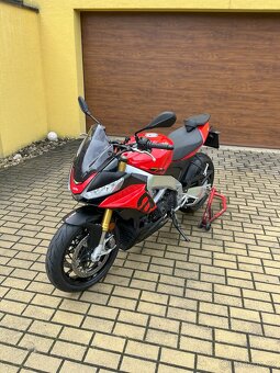 Aprilia Tuono V4 1100/RR - 5