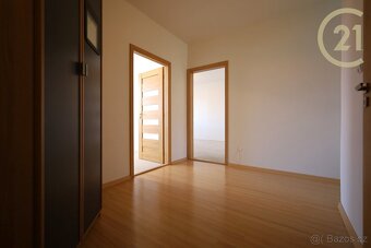 Pronájem bytu 3+1 75 m², Vinařská, Mikulov, balkón, sklep - 5