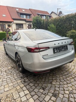 Škoda Superb 4 2.0 TSI 195kW 4x4 7/2025 najeto 440km - 5