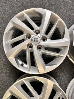 5x114.3 R16 originál alu Hyundai Tucson 2019 + senzor - 5
