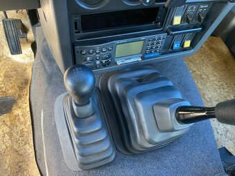 NISSAN PATROL WAGON 1995 VIN 886 - 5