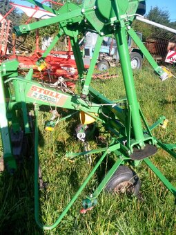 Obraceč sena a píce STOLL  Z550 HYDRO - 5