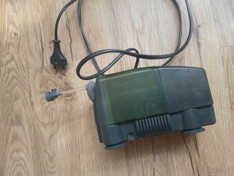 Prodam akvarirni Filtr eheim - 5