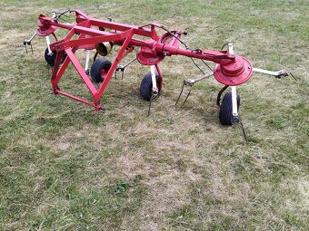 Prodám Nesený 4 rotorový obraceč Deutz-Fahr - 5