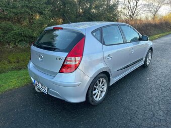 Hyundai i30 1,4i 80kW - rok 2011 - TOP STAV - Nová STK -ČR - 5