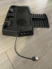 Stojan PS5 Charger and Cooling Station pro PS5 - 5