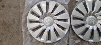 Poklice - kryty kol Originál Škoda velikost 16 657 601 147 B - 5