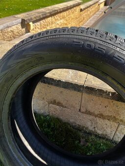 Prodám pneu 205/55 R 16 - 5