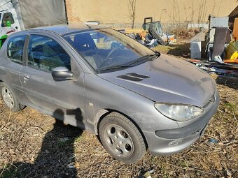 Peugeot 206 1.4i, 55.kw, na náhradní díly - 5