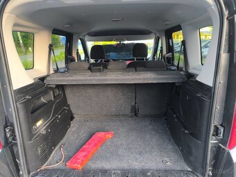 Fiat Dobló, 2.0JTD,KRÁSNÝ,180TKM,SERVISKA - 5