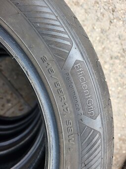 215  55 17"  GoodYear EfficientGrip - 5