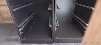 577 - 2x šatní skříně s dveřmi se zrcadly IKEA VIKEDAL - 5