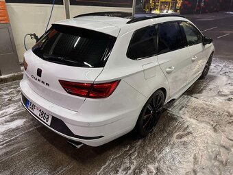 Seat Leon Cupra 300 Performance - 5
