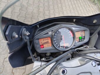 Prodám Suzuki GSR 600, najeto 27454 km - 5
