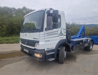 Mercedes Atego 1218 hákový nosič kontejnerů - 5