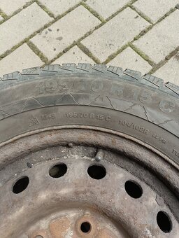 Pneu 195/70 R15C - 5