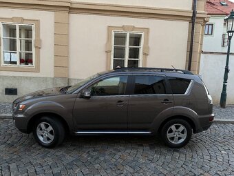 Mitsubishi Outlander 2.3DI-D 4x4 ČR 130kw Kůže Tažné Navi - 5