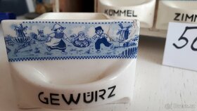 kořenkový regál s dětmi značený - 5