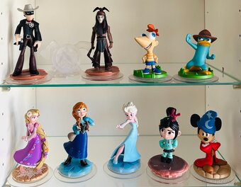 Disney Infinity 3.0, 2.0 Super heroes, 1.0 XBOX, Playstation - 5