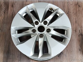 5x112 Škoda Octavia 7Jx16 ET46 číslo dílu 5E3601025AH alu - 5