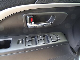 Mazda 5 1,6 MZR-CD 7 míst, nyní po servisu, velice pěkná - 5