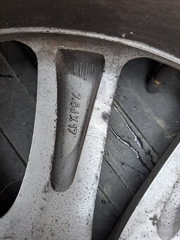 ALU disk kolo rezerva Hyundai i40 7,5x17 ET46 vložka nářadí - 5