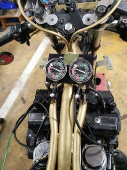 Suzuki GSX 500 - 5
