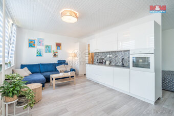 Pronájem bytu 1+kk, 33 m², Kladno, ul. Vít. Nezvala - 5