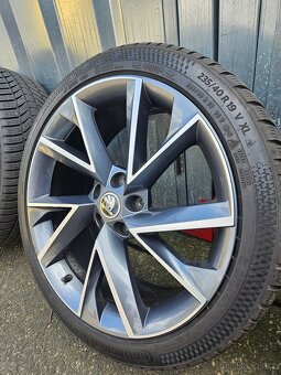 Zimní alu kola Vega 19" Škoda Superb 235/40 R19 - 5