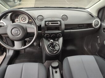 Mazda 2 1.3i, r. 2008 – 84 000 km, první majitel - 5