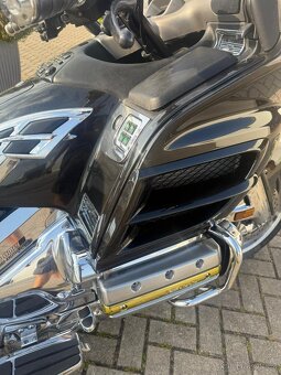 Honda GL 1800Goldwing - 5