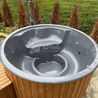 Koupací sud s hydromasážním a aeromasážním systémem - 5