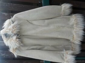 Zimní kabáty,kožichy bundy... - 5