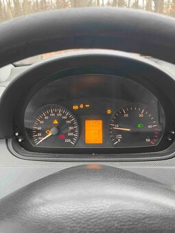 Mercedes Benz Vito - 5