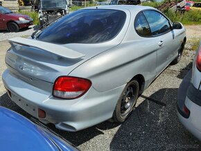 Hyundai COUPE 2,0FX 1999 102kW - DILY, KRASNY, JEZDI - 5