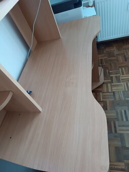 Počítačový stůl - 5