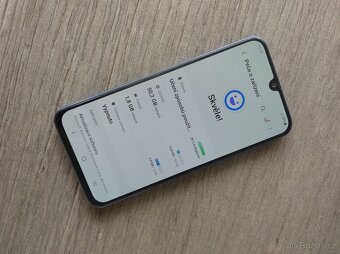 Samsung A40 - 5