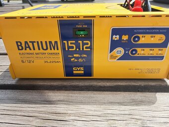 Nabíječka autobaterií GYS Batium 15A, 6/12V - 5