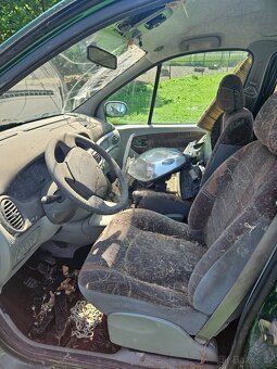 Renault Megane Scenic 2000 - 5
