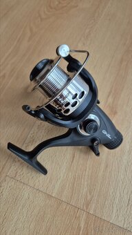 Naviák s volnoběžnou brzdou - baitrunner - 5