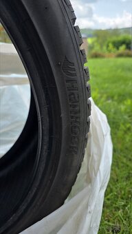 Hankook Winter icept Evo3 W330 245/35 R19 93W - 5