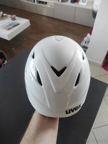 Dětská lyžařská helma Uvex - 5