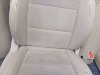 Škoda Superb 2 - světlý interiér - 5