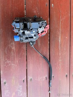 Prodám - ND z Levých předních dveří Škoda Fabia 2, 2010 - 5