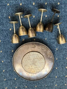 Tácek na láhev a 6 ks štamprle - 5