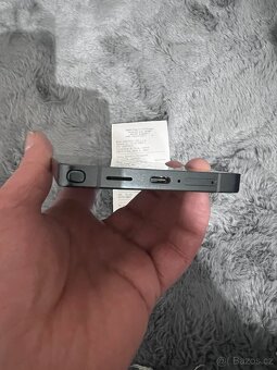 Mobilní telefon - 5