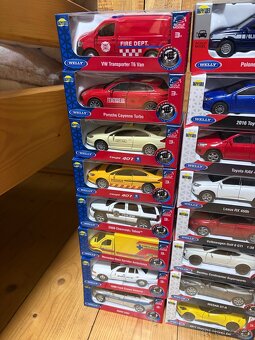 Modely aut welly 66 kusů - 5