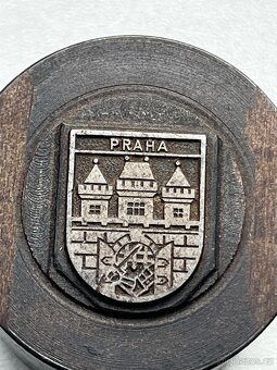 Staré pečetidlo - razidlo - Praha - 5