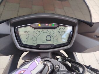 Aprilia Tuono 125 - 5