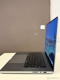 MacBook PRO 16” M1 PRO 32/1 TB - 5